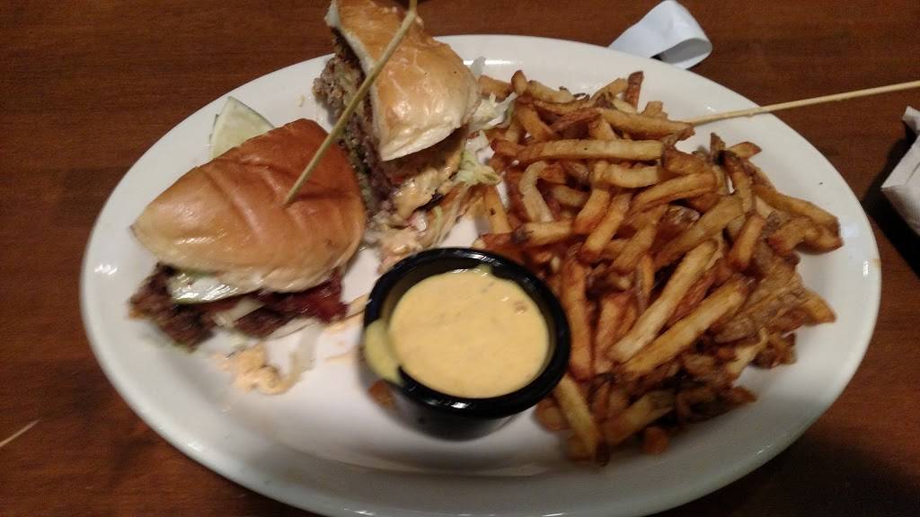 Bad Daddys Burger Bar | restaurant | 504 Hanes Mall Blvd, Winston-Salem, NC 27103, USA | 3368936456 OR +1 336-893-6456