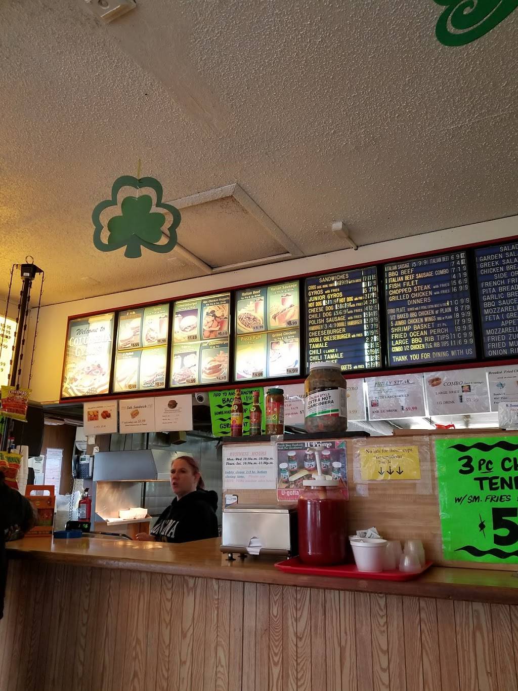 Columbia Gyros | restaurant | 6621 Columbia Ave, Hammond, IN 46320, USA | 2199373777 OR +1 219-937-3777