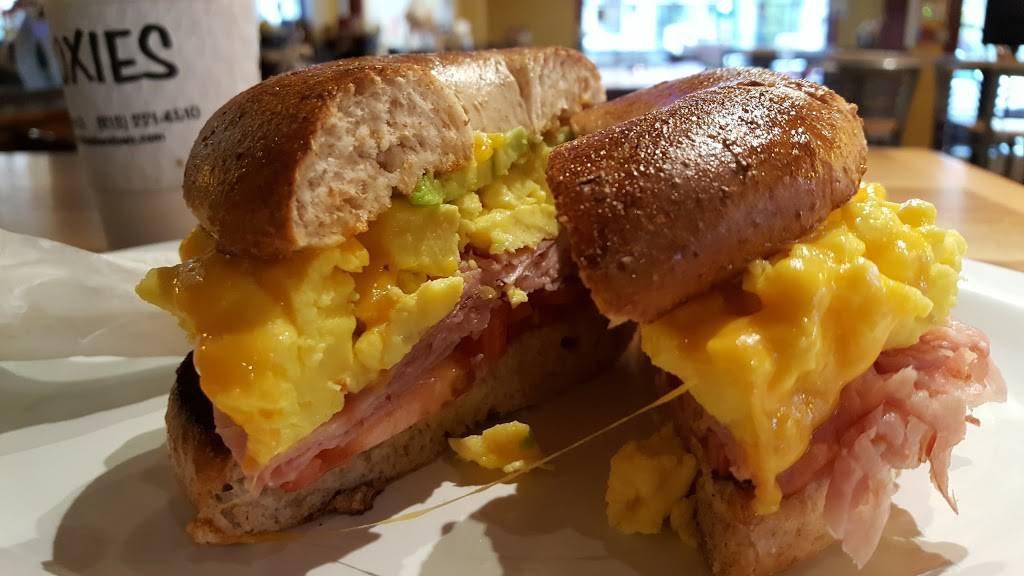 Moxies Cafe and Caterer | cafe | 514 N Tampa St, Tampa, FL 33602, USA | 8132214510 OR +1 813-221-4510