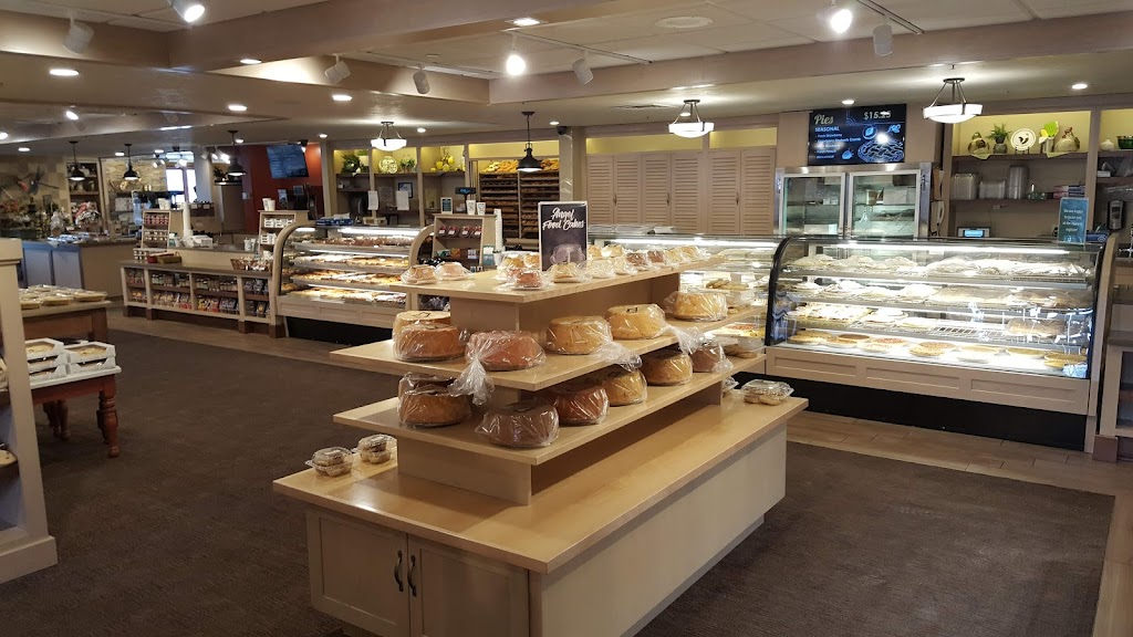 Essenhaus Village Shops | restaurant | 240 US-20, Middlebury, IN 46540, USA | 5748259471 OR +1 574-825-9471