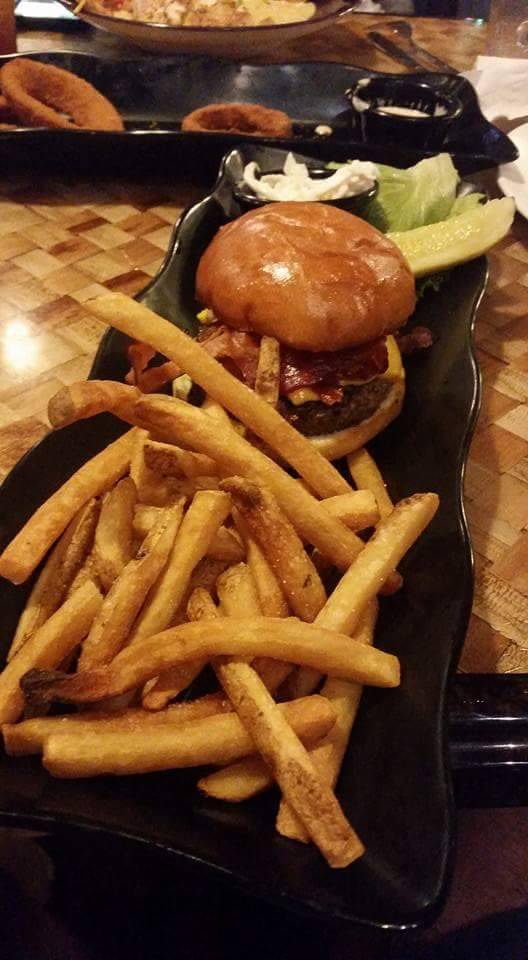 Islamorada Fish Company | restaurant | 5001 Bass Pro Dr, Garland, TX 75043, USA | 4692212501 OR +1 469-221-2501