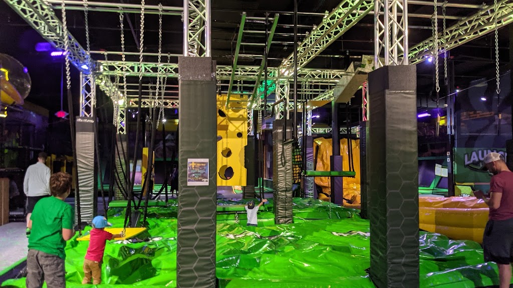 Launch Entertainment Park Framingham | restaurant | 2 California Ave, Framingham, MA 01701, USA | 7812555867 OR +1 781-255-5867