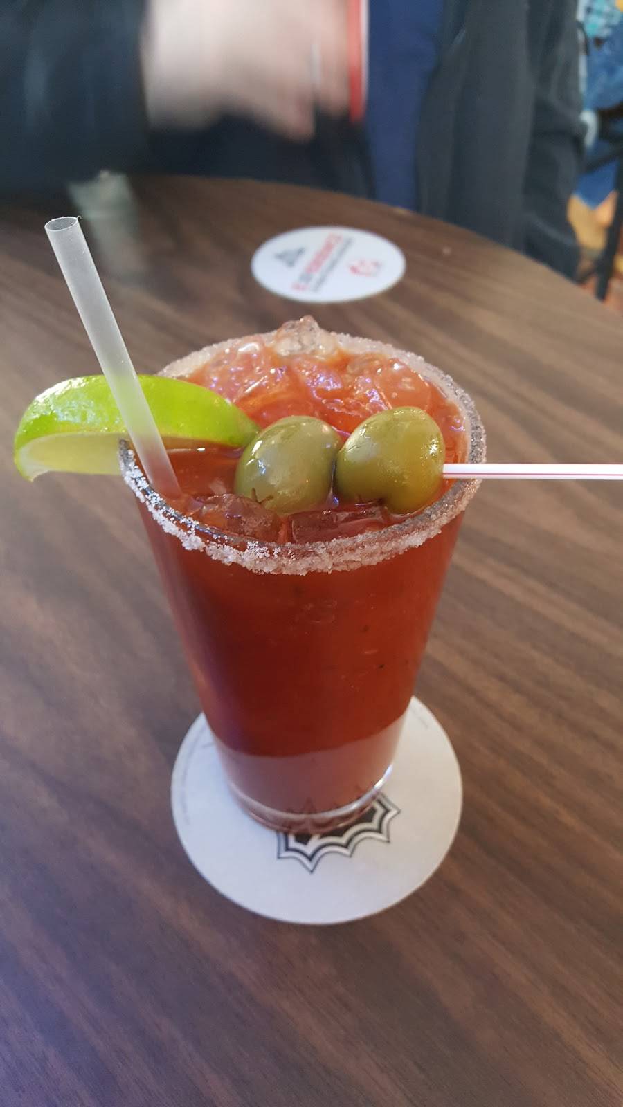 Spikes Pub & Grub Bar | restaurant | 3701 W Main St, Belleville, IL 62226, USA | 6182352734 OR +1 618-235-2734