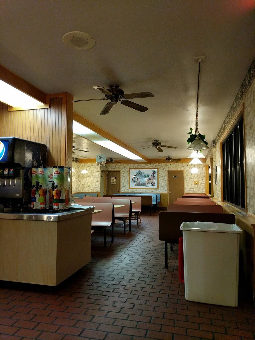 Dairy Queen | restaurant | 235 N Broadway St, New Philadelphia, OH 44663, USA | 3303642220 OR +1 330-364-2220