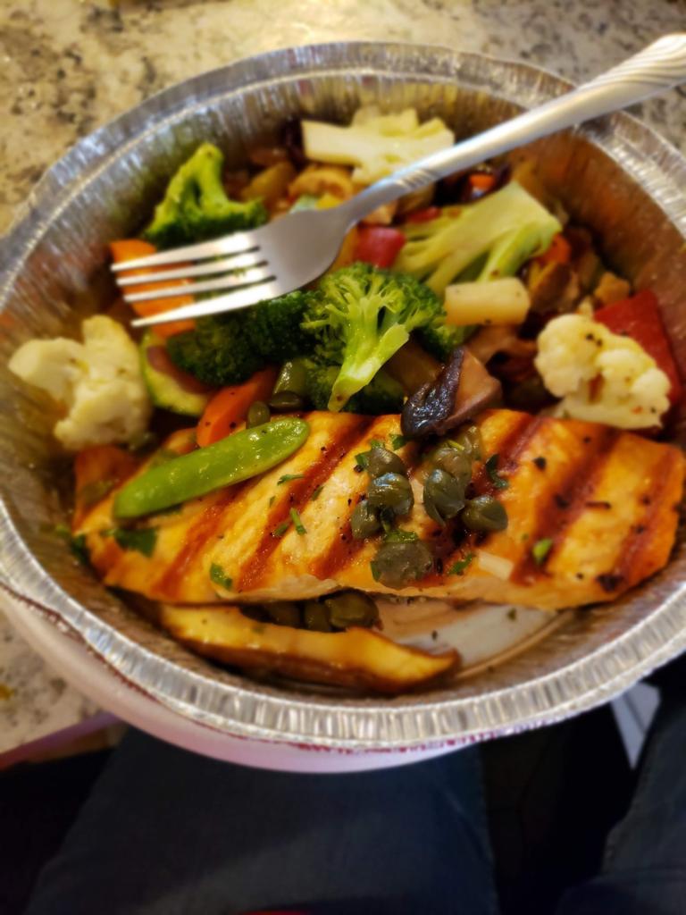 Camaradas italian truck | restaurant | 715 N Riverside Dr, Española, NM 87532, USA | 5059303065 OR +1 505-930-3065