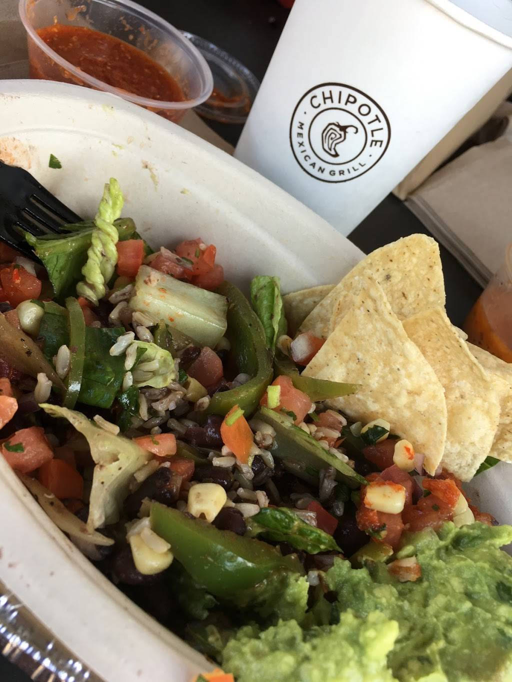 Chipotle Mexican Grill | restaurant | 3050 S Hulen St Ste C, Fort Worth, TX 76109, USA | 8177358355 OR +1 817-735-8355