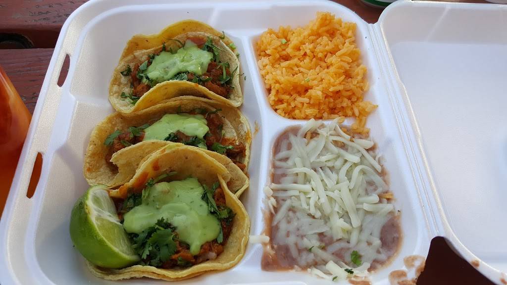 Tuxies Juices | restaurant | 6030 Magnolia Ave, Riverside, CA 92506, USA | 9517811048 OR +1 951-781-1048