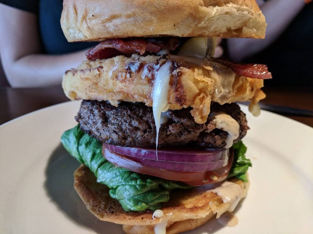 OMaddys Bar & Grille | night club | 5405 Shore Blvd S, Gulfport, FL 33707, USA | 7273238643 OR +1 727-323-8643