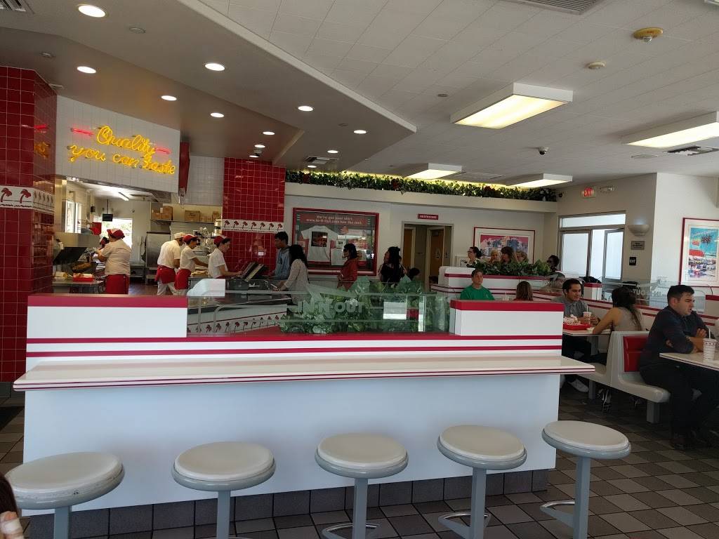 In-N-Out Burger | restaurant | 39697 Avenida Acacias, Murrieta, CA 92563, USA | 8007861000 OR +1 800-786-1000