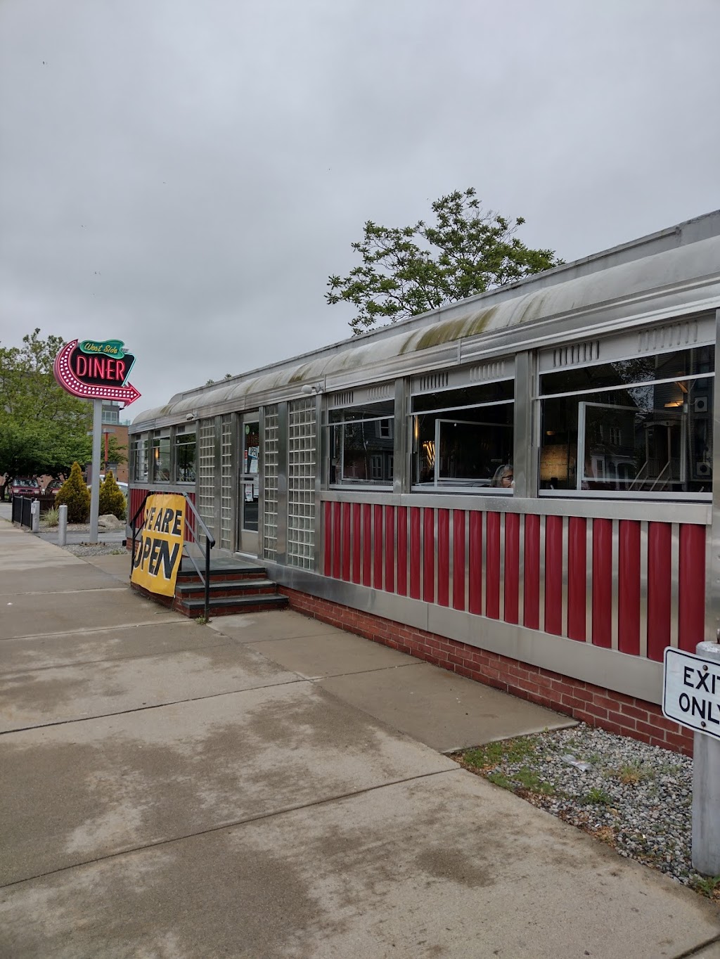 West Side Diner | restaurant | 1380 Westminster St, Providence, RI 02909, USA | 4014900644 OR +1 401-490-0644