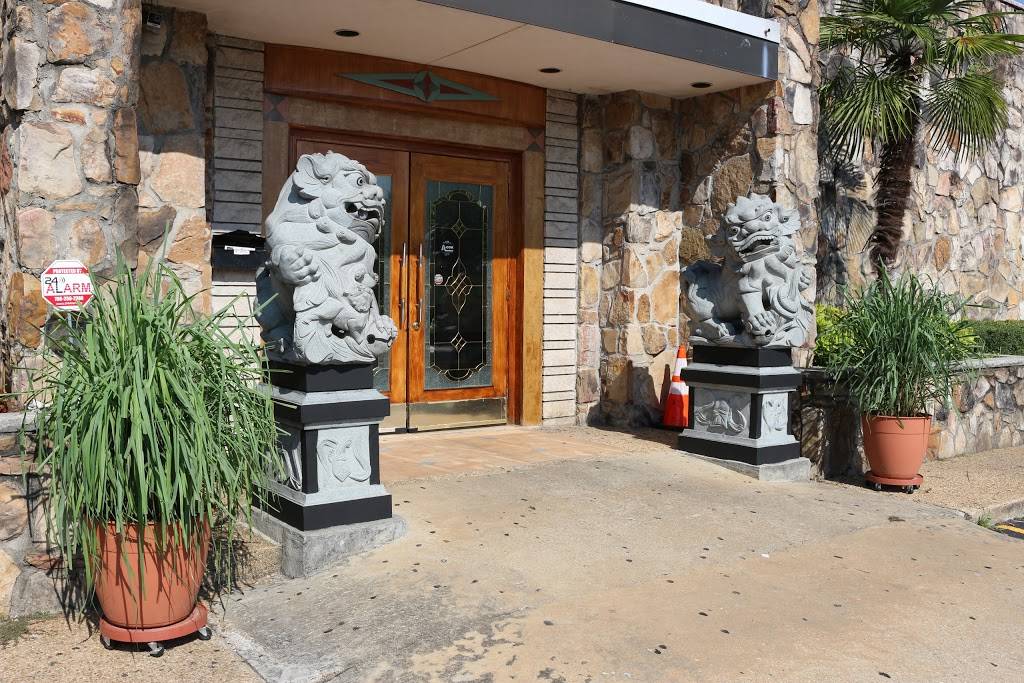 Lemongrass Thai & Sushi | restaurant | 2435 Wynnton Rd, Columbus, GA 31906, USA | 7069926409 OR +1 706-992-6409