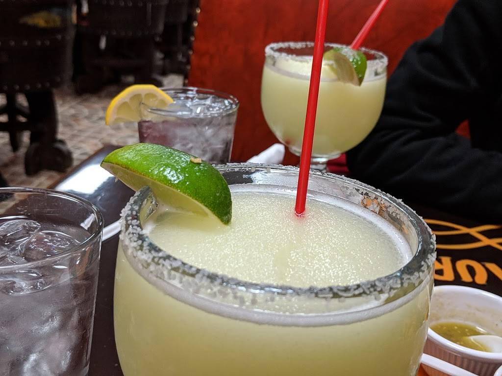 Jalisco Restaurant | restaurant | 4949 Grand Ave, Gurnee, IL 60031, USA | 2246378616 OR +1 224-637-8616