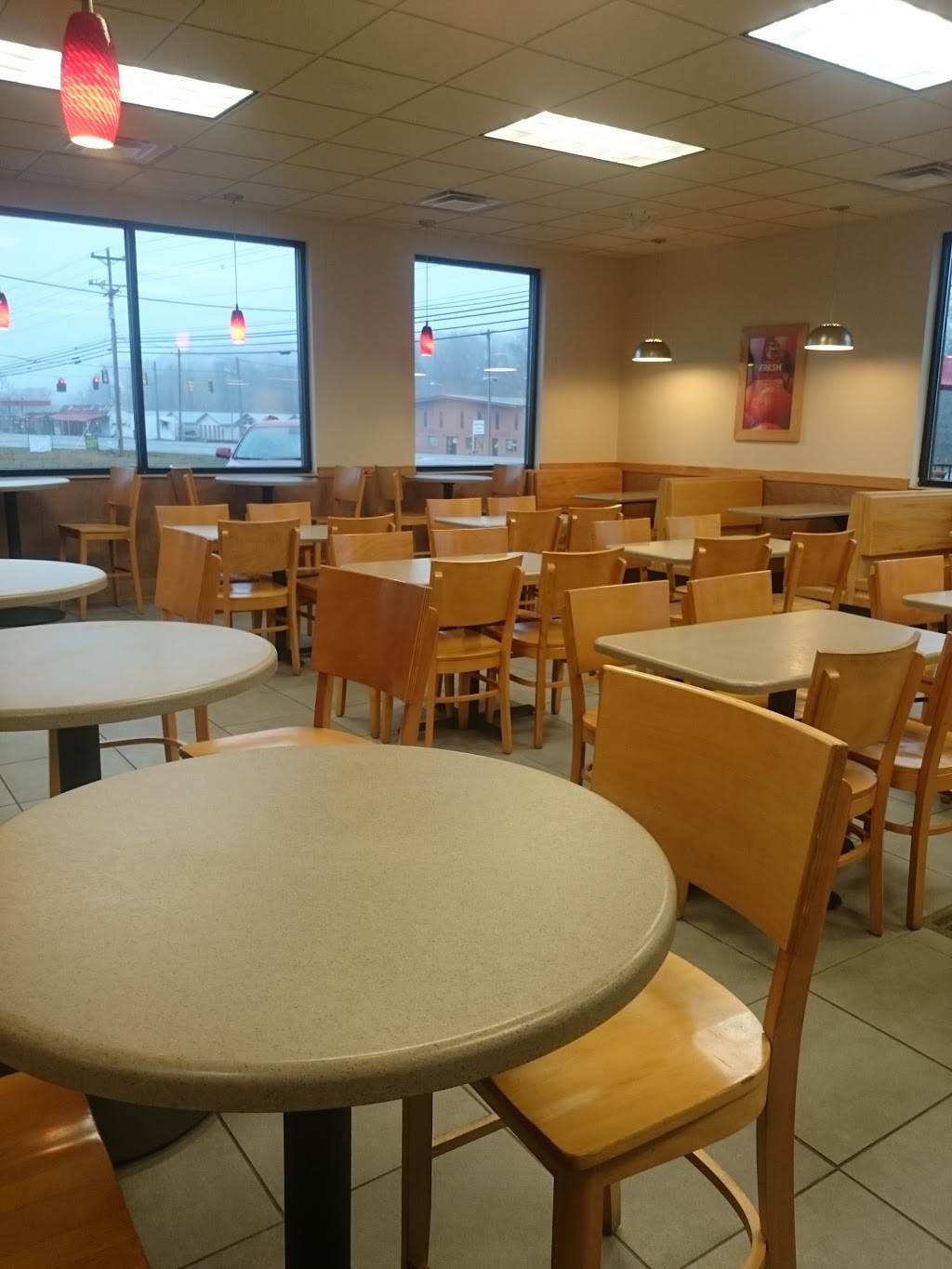 Wendys | restaurant | 16689 Rankin Ave, Dunlap, TN 37327, USA | 4239497500 OR +1 423-949-7500