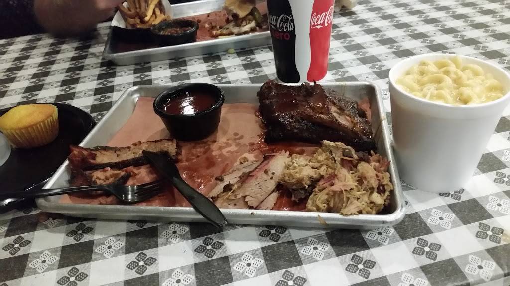 Dankys BAR-B-Q | restaurant | 4727 E Bell Rd #31, Phoenix, AZ 85032, USA | 6029962016 OR +1 602-996-2016