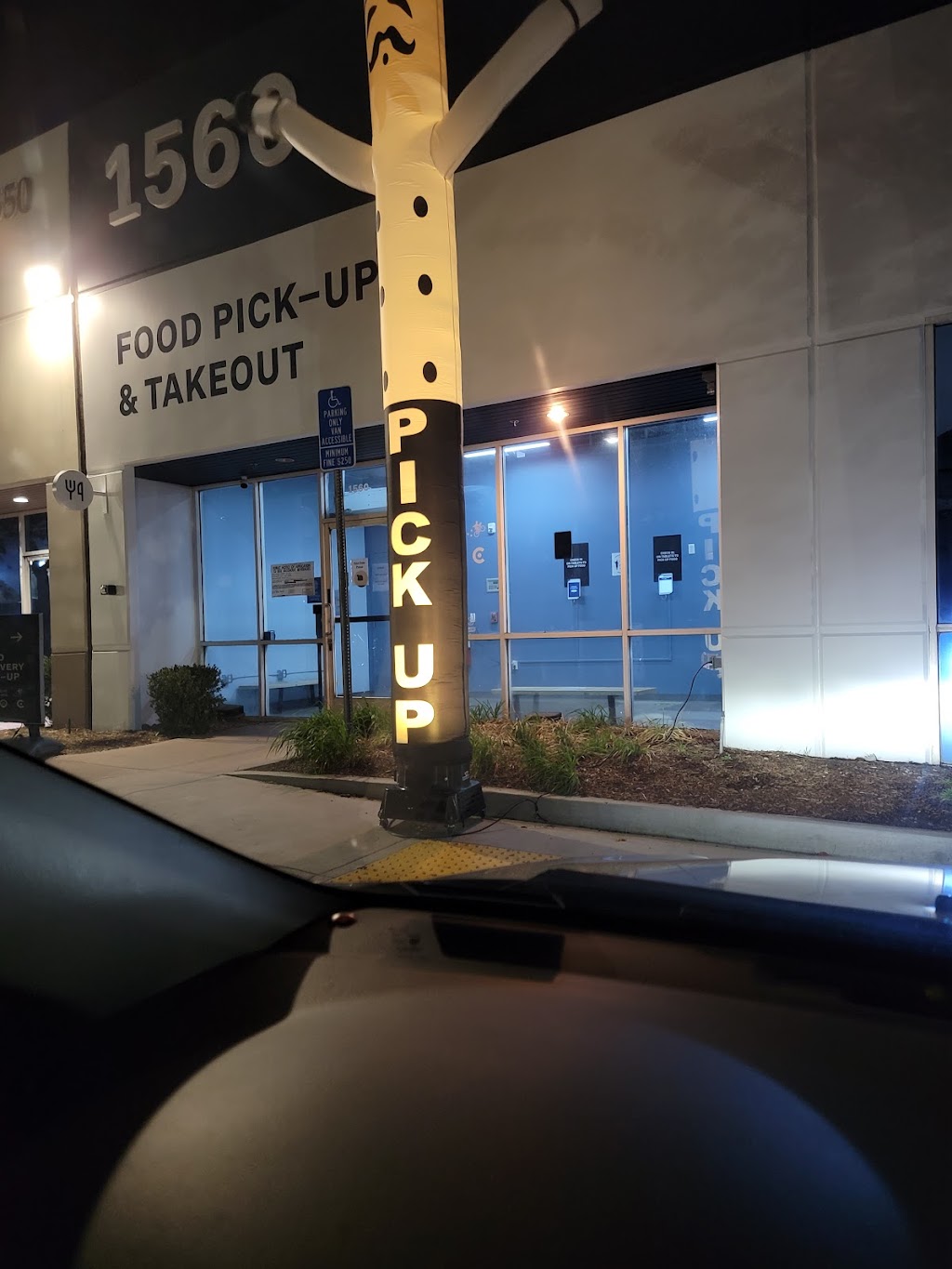 Pollo Campero Digital Kitchen Anaheim | meal takeaway | 1560 S Lewis St, Anaheim, CA 92805, USA | 8332267376 OR +1 833-226-7376