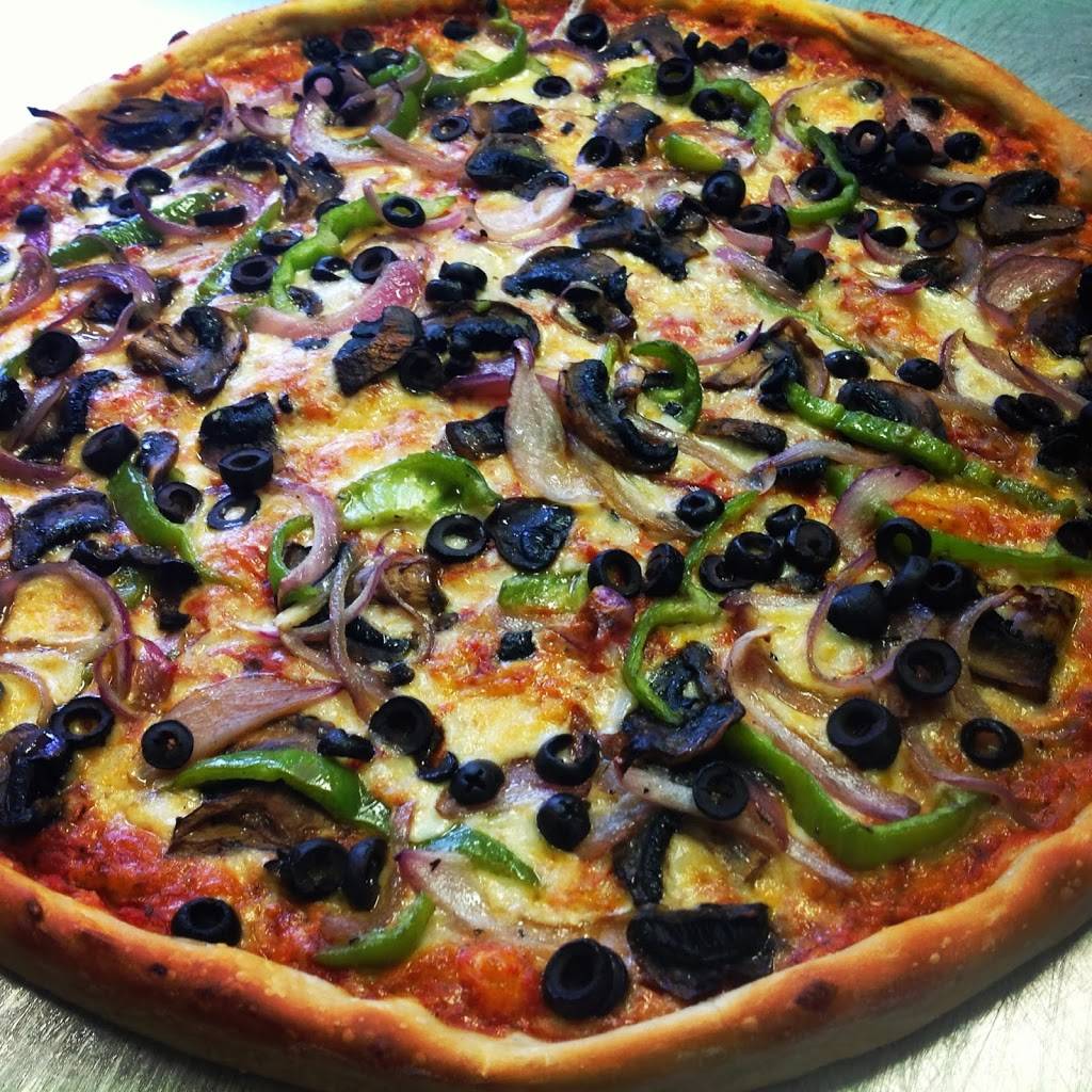 Julies | restaurant | 121 Doughty Blvd # A, Inwood, NY 11096, USA | 5162391570 OR +1 516-239-1570