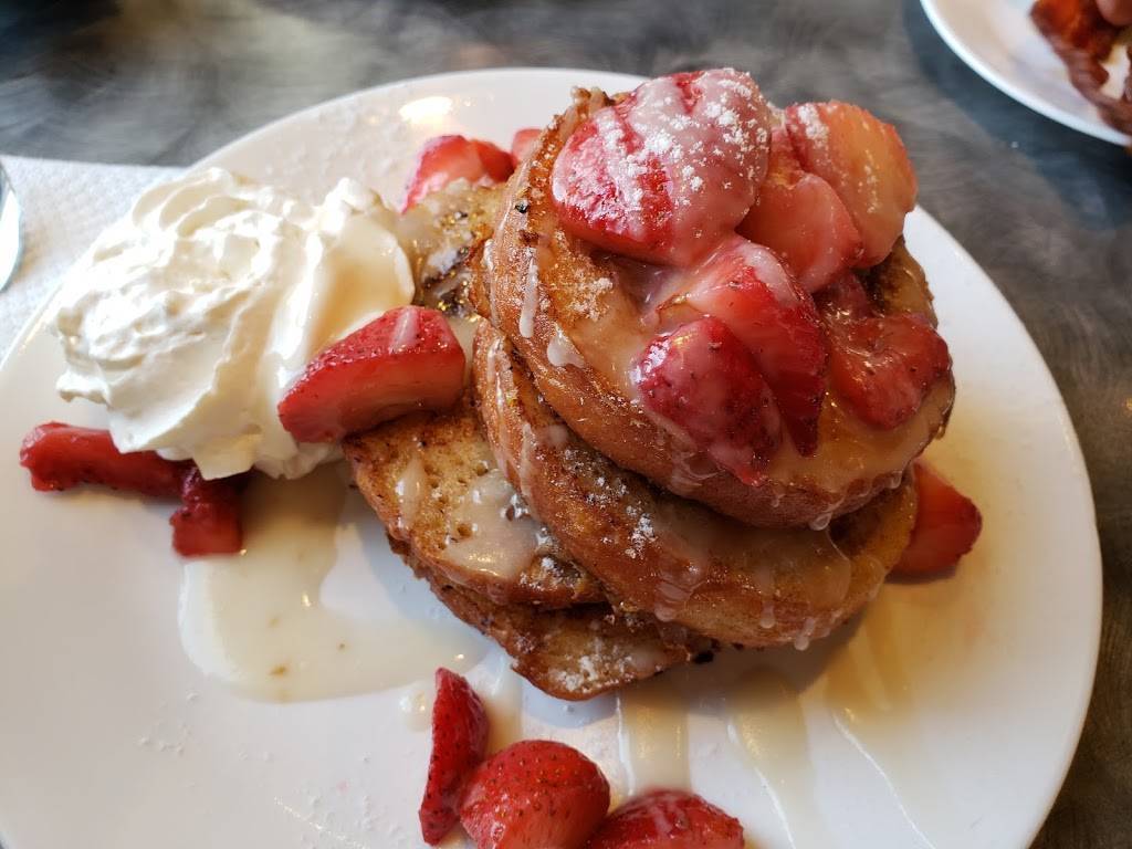 Mamies Cafe & Homemade | restaurant | 110 E Allegheny St, Martinsburg, PA 16662, USA | 8147939122 OR +1 814-793-9122