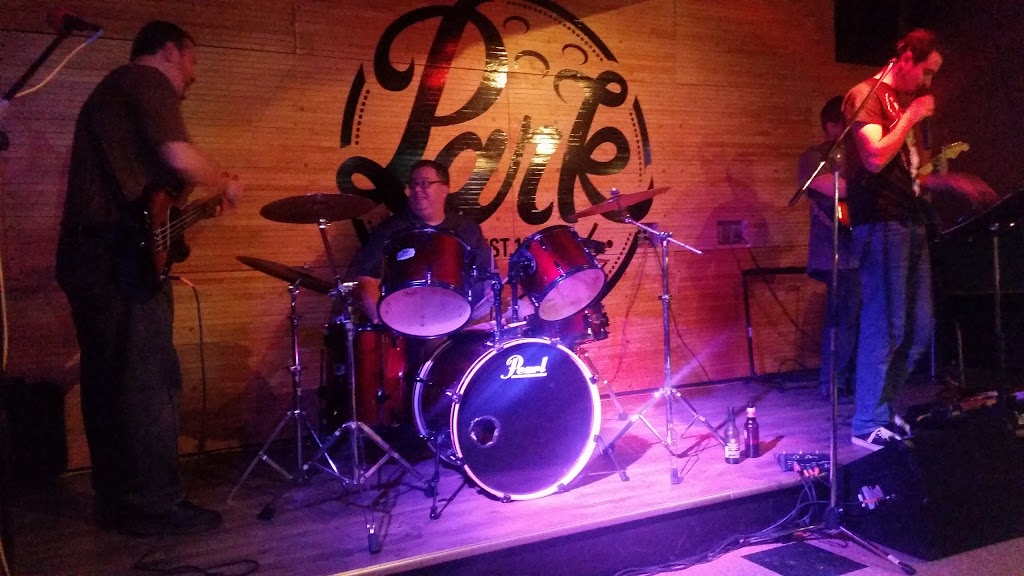 Park Bar & Grille | restaurant | 249 Park Ave, Amherst, OH 44001, USA | 4409882695 OR +1 440-988-2695