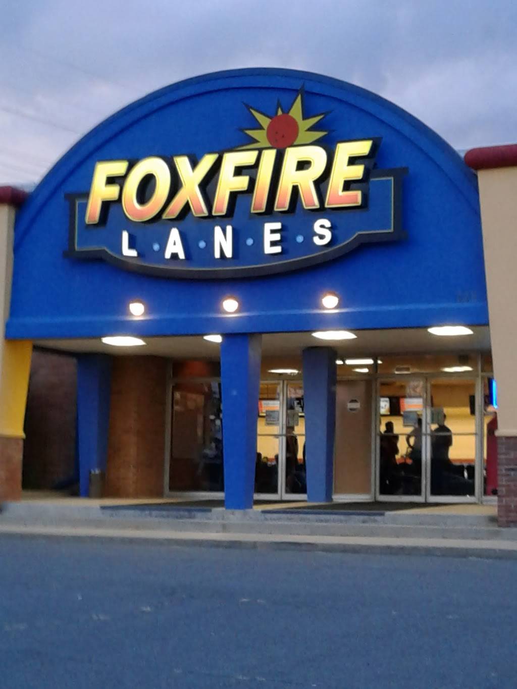 Foxfire Lanes | meal takeaway | 225 Security St, Kannapolis, NC 28083, USA | 7049320146 OR +1 704-932-0146