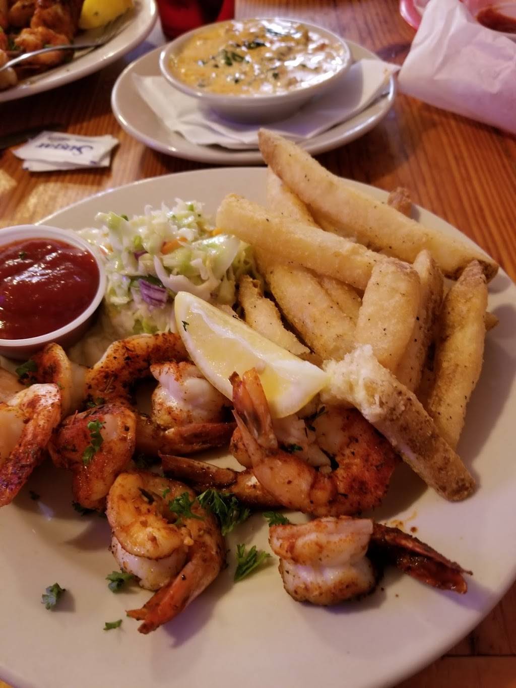 Blackbeards On the Beach | restaurant | 3117 Surfside Blvd, Corpus Christi, TX 78402, USA | 3618841030 OR +1 361-884-1030