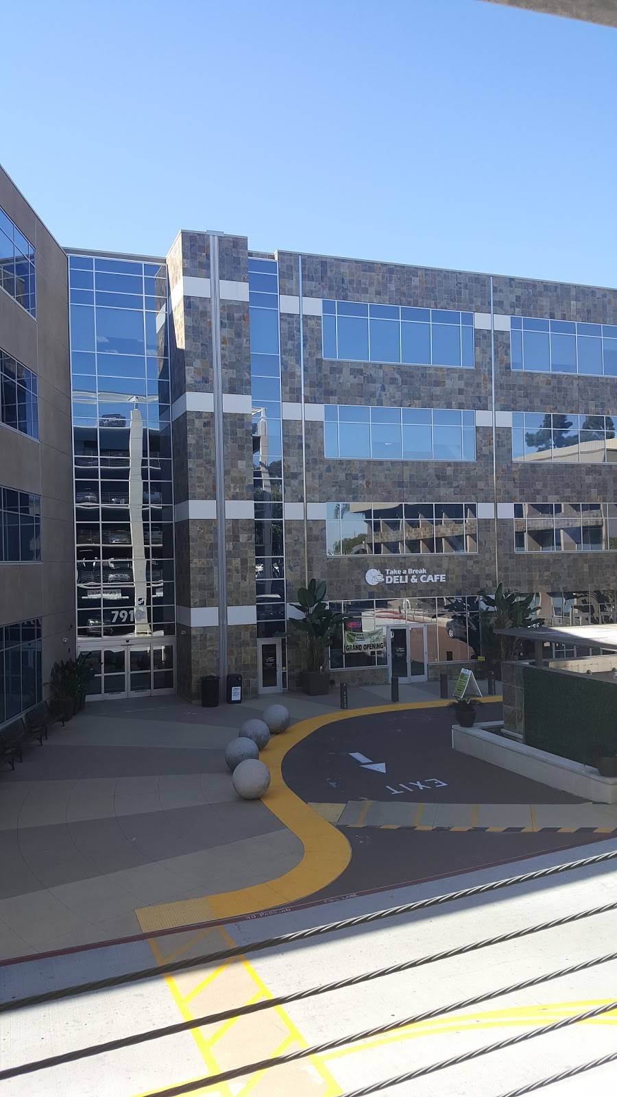 Take a Break Deli & Cafe | cafe | 7910 Frost St #170, San Diego, CA 92123, USA | 8587077082 OR +1 858-707-7082