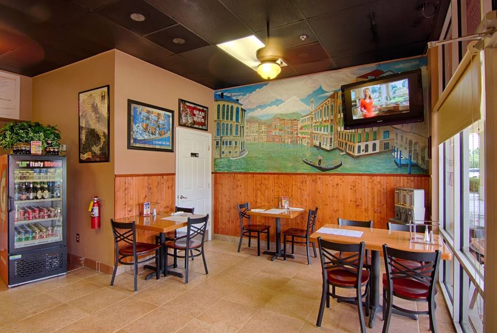Lil Italy Bistro | restaurant | 28811 S Tamiami Trail #5, Bonita Springs, FL 34134, USA | 2396768047 OR +1 239-676-8047