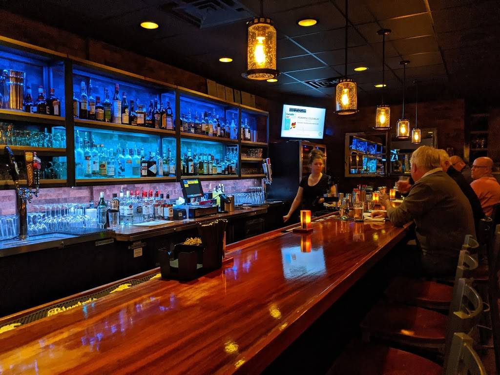 Coach House Bar & Grill | restaurant | 5103 Colley Ave, Norfolk, VA 23508, USA | 7574890389 OR +1 757-489-0389