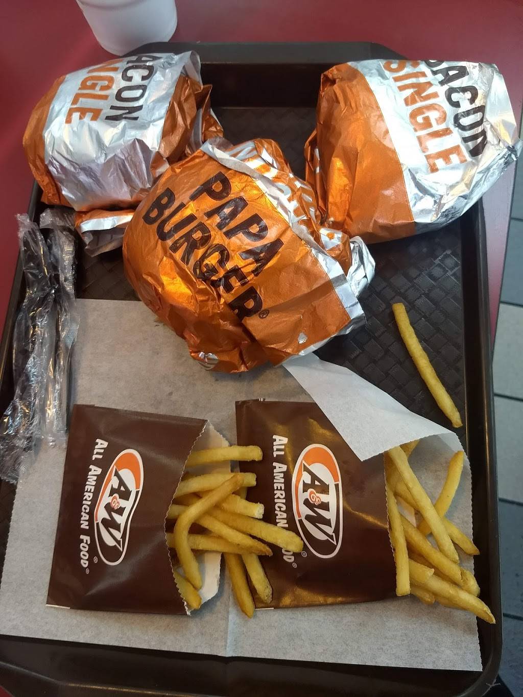 A&W Restaurant | restaurant | 803, TN-76, White House, TN 37188, USA | 6152850444 OR +1 615-285-0444