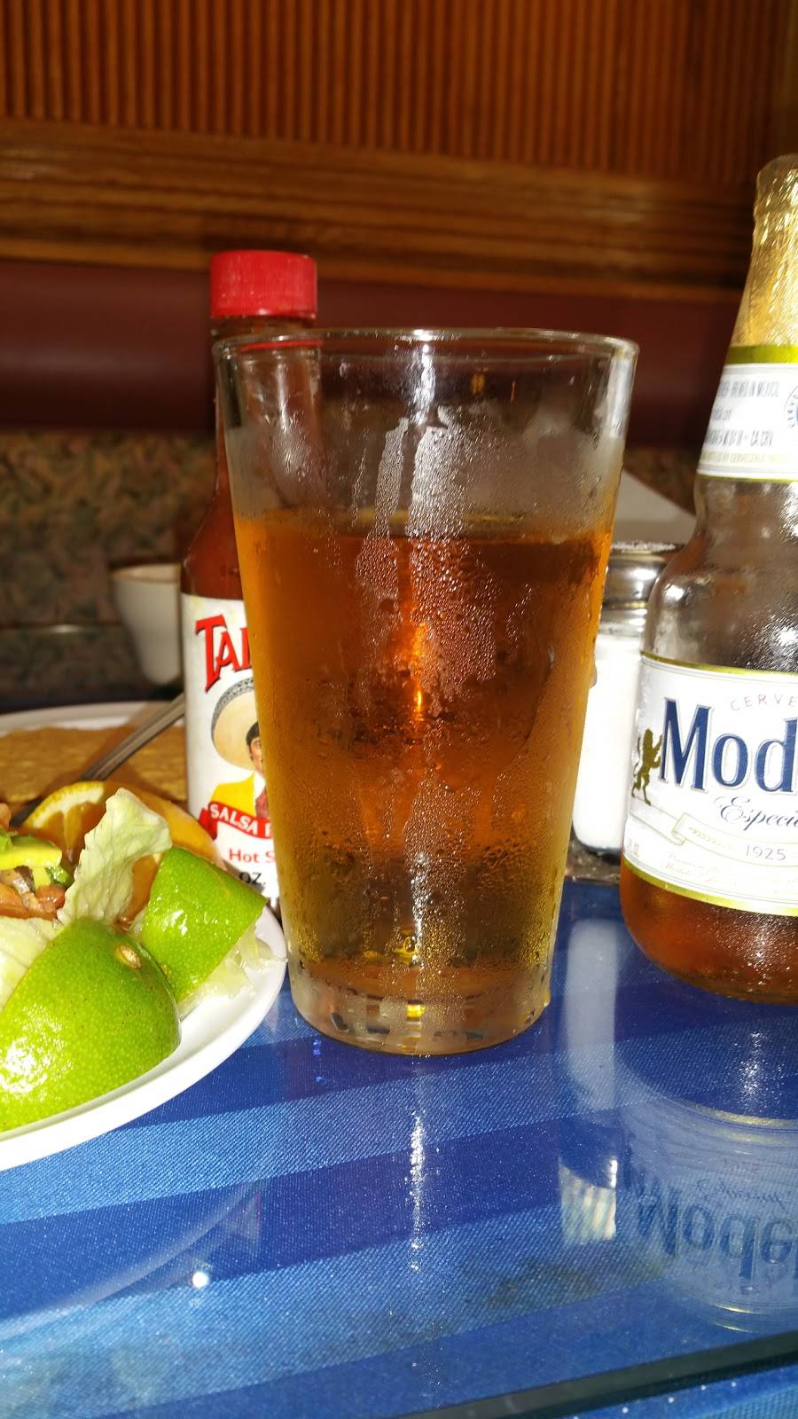 Vina Del Mar | restaurant | 5900 W 63rd St, Chicago, IL 60638, USA | 7732848989 OR +1 773-284-8989