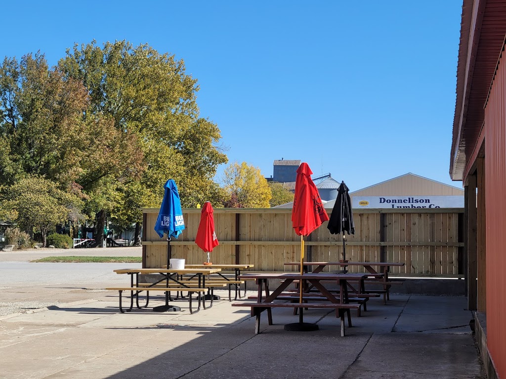 Stumble Inn | restaurant | 516 N Main St, Donnellson, IA 52625, USA | 3198353001 OR +1 319-835-3001