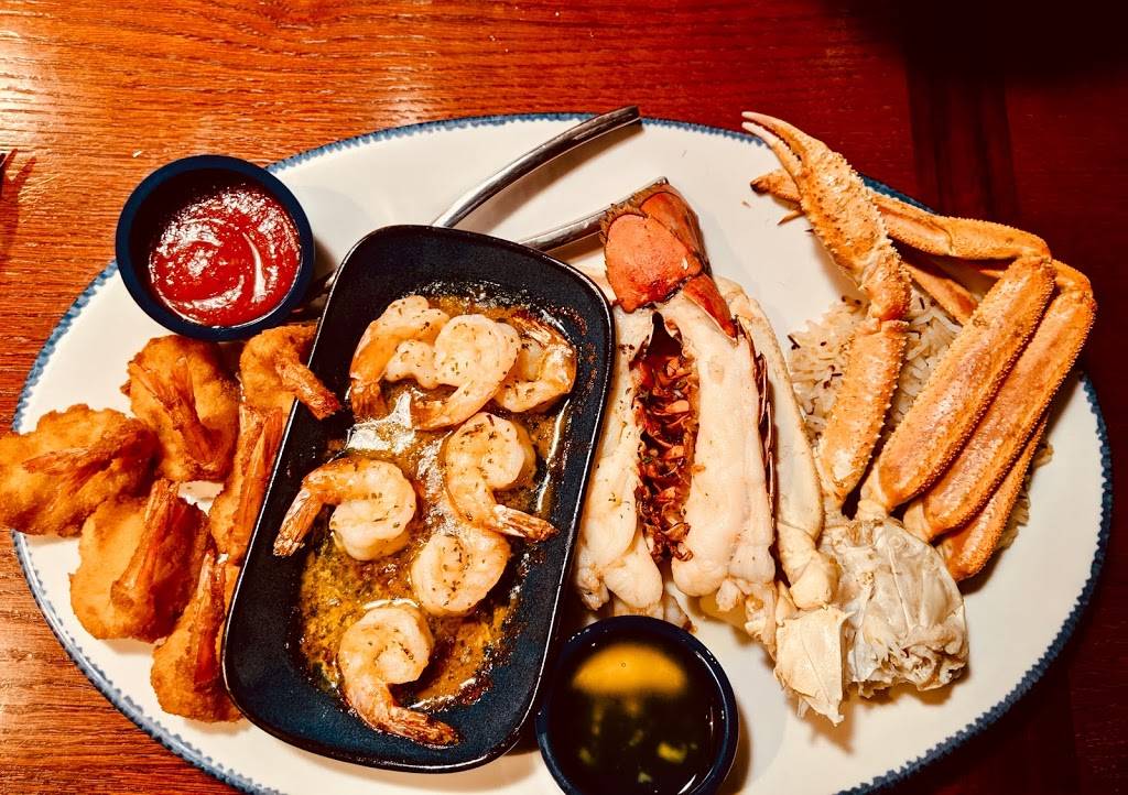 Red Lobster | restaurant | 2355 N, Tamiami Trail N, Naples, FL 34103, USA | 2394346116 OR +1 239-434-6116