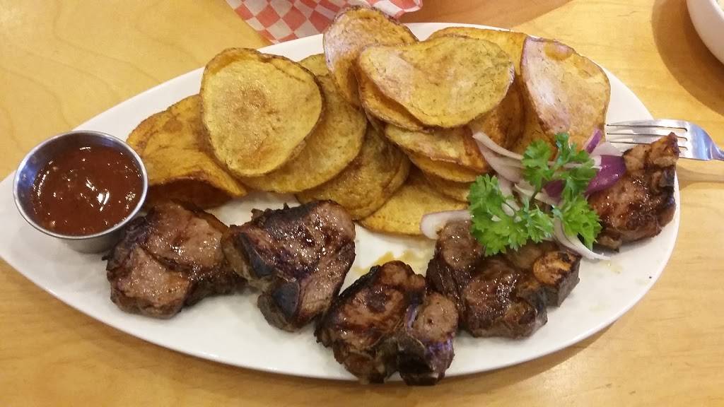 Belle Bar and Restaurant | restaurant | 4949 Bathurst St, North York, ON M2R 1Y1, Canada | 4162220033 OR +1 416-222-0033