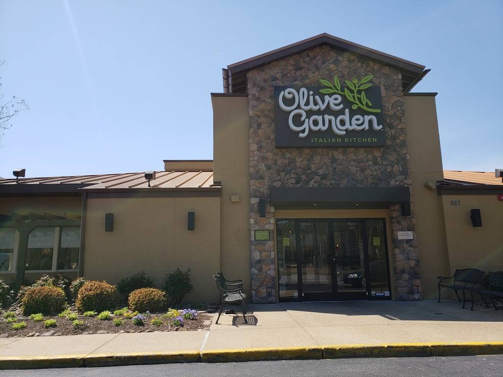Olive Garden Italian Restaurant | meal takeaway | 683 Lynnhaven Pkwy, Virginia Beach, VA 23452, USA | 7574868234 OR +1 757-486-8234