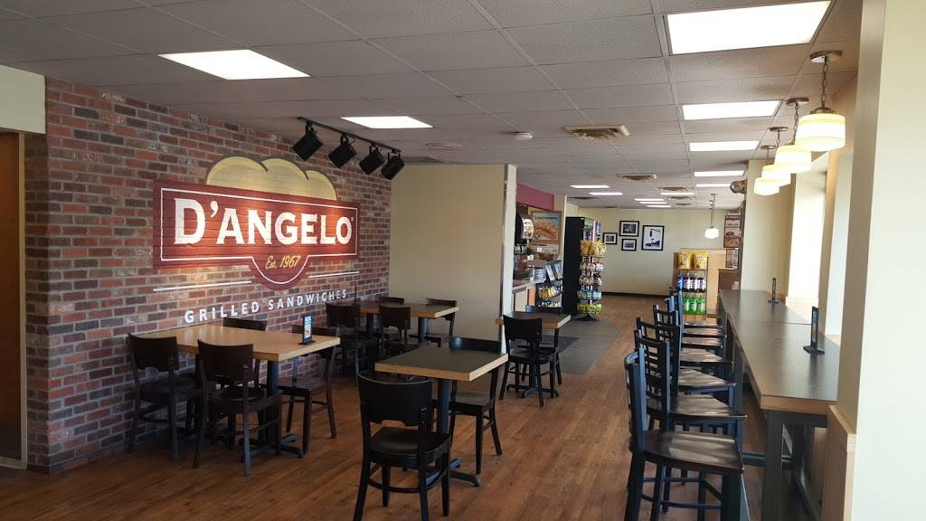 DAngelo Grilled Sandwiches | restaurant | 900 Second St, Manchester, NH 03102, USA | 6036682612 OR +1 603-668-2612