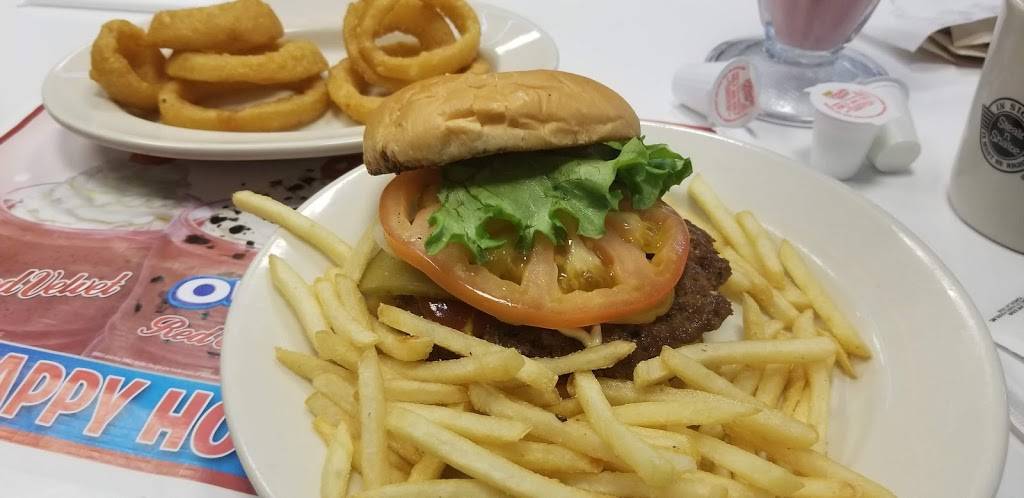 Steak n Shake | restaurant | 5371 W Main St, Kalamazoo, MI 49009, USA | 2693494631 OR +1 269-349-4631