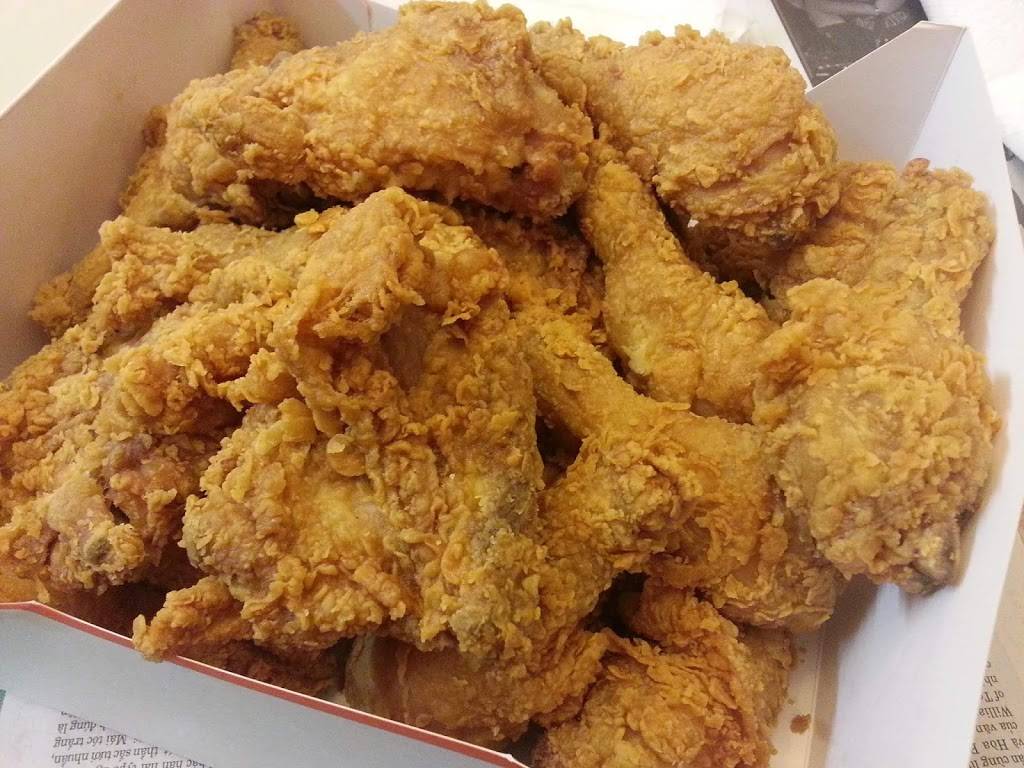Popeyes Louisiana Kitchen | restaurant | 1700 W Willow St, Long Beach, CA 90810, USA | 5624247137 OR +1 562-424-7137