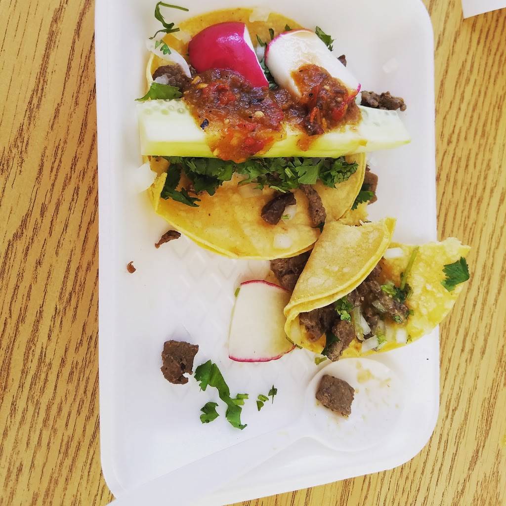 Arsenios | restaurant | 3760 W Shields Ave, Fresno, CA 93722, USA | 5592772702 OR +1 559-277-2702