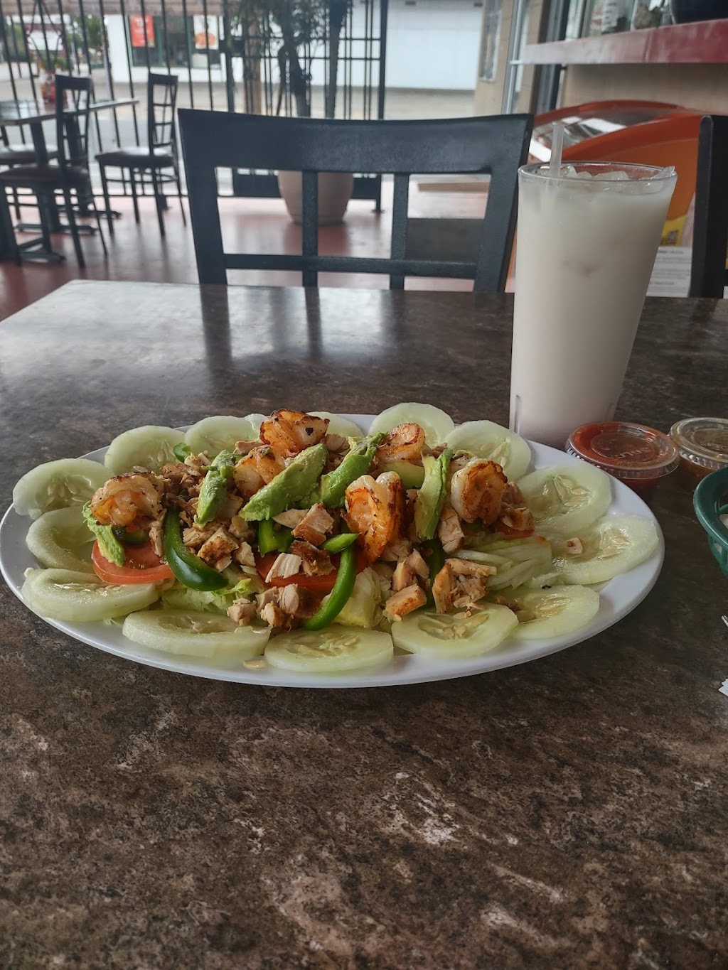 Lalos Mexican Food | restaurant | 1200 N State St, Ukiah, CA 95482, USA | 7074631988 OR +1 707-463-1988