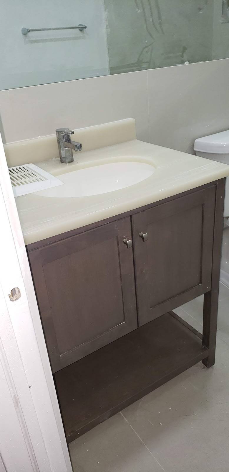 Bigote Cafeteria | restaurant | 3400 NW 32nd Ave, Miami, FL 33142, USA | 3056358515 OR +1 305-635-8515