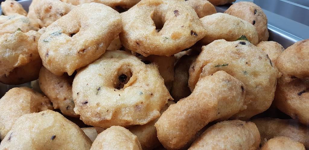 Bitunthavanam | restaurant | 900 Rathburn Rd W, Mississauga, ON L5C 4L8, Canada | 9052324700 OR +1 905-232-4700