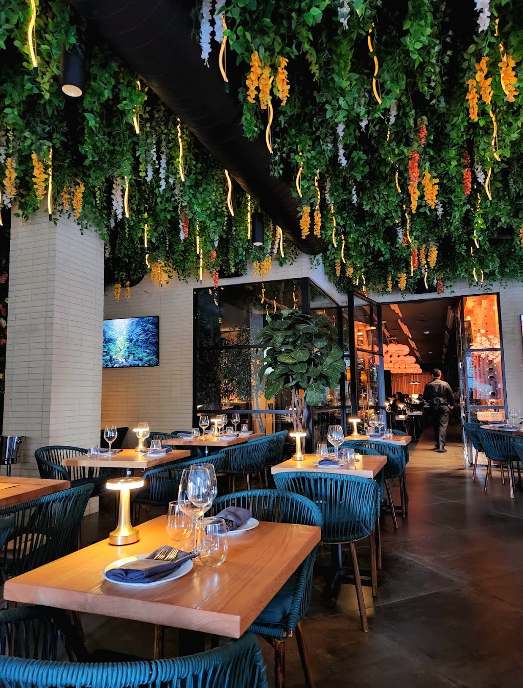 Harpers | restaurant | 2525 Elm St Suite #150, Dallas, TX 75226, USA | 4699980013 OR +1 469-998-0013