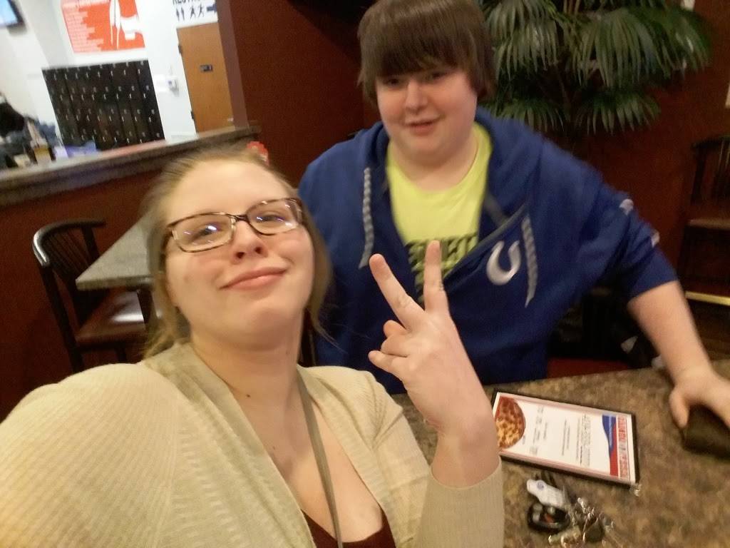 Cameo Pizza | restaurant | 9257, 2641 E State St, Fremont, OH 43420, USA | 4193332222 OR +1 419-333-2222