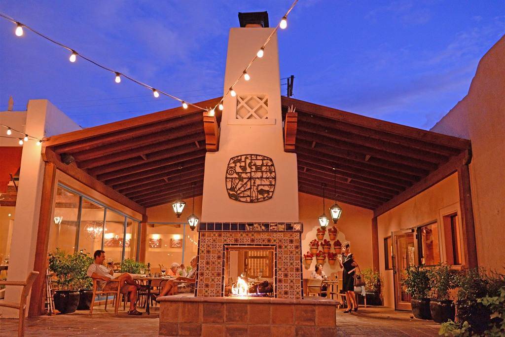 Cielos | restaurant | 306 N Alvernon Way, Tucson, AZ 85711, USA | 5203202014 OR +1 520-320-2014