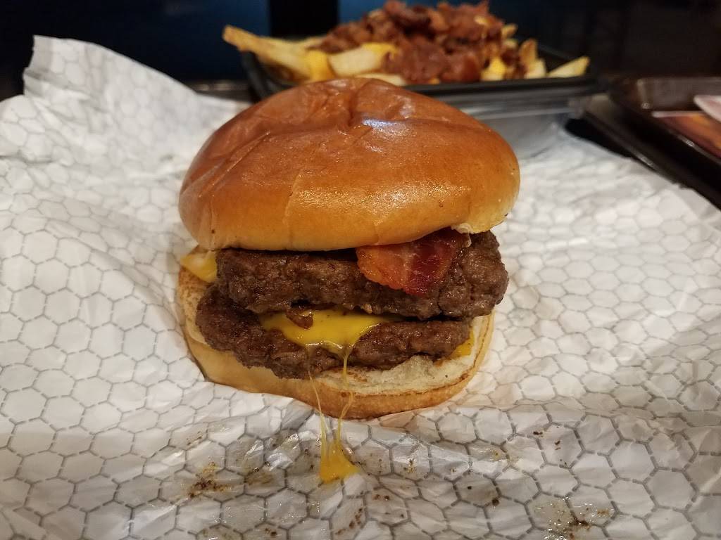 Wendys | restaurant | 637 Hamburg Turnpike, Wayne, NJ 07470, USA | 9737909637 OR +1 973-790-9637