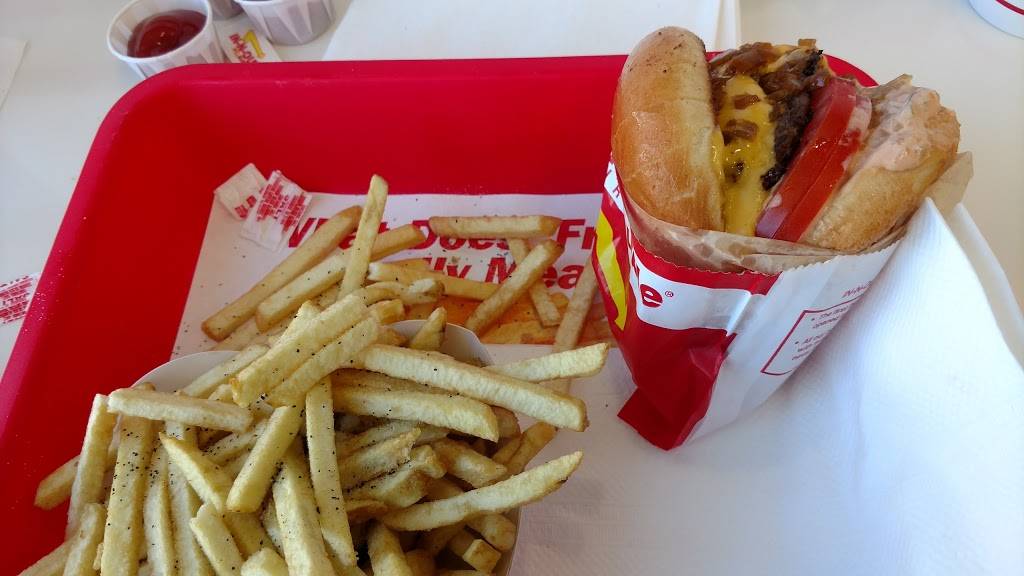 In-N-Out Burger | restaurant | 28368 Sand Canyon Rd, Santa Clarita, CA 91351, USA | 8007861000 OR +1 800-786-1000