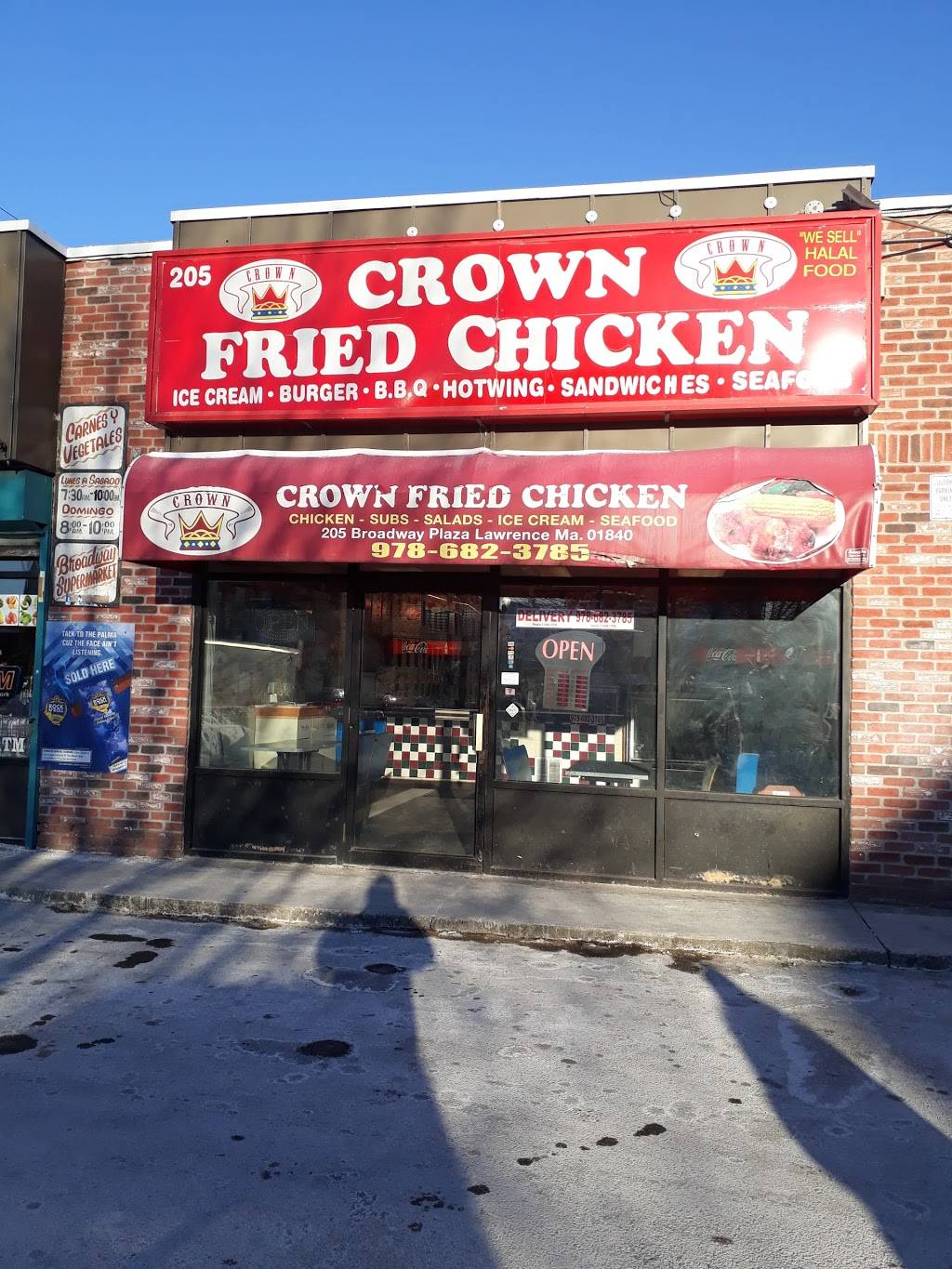 Crown Fried Chicken | restaurant | 205 Broadway #2, Lawrence, MA 01840, USA | 9786823785 OR +1 978-682-3785