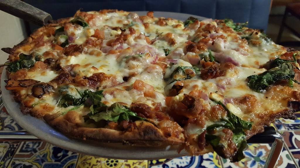 DJs Pizza | restaurant | 378 Ryland Pike, Huntsville, AL 35811, USA | 2568590040 OR +1 256-859-0040