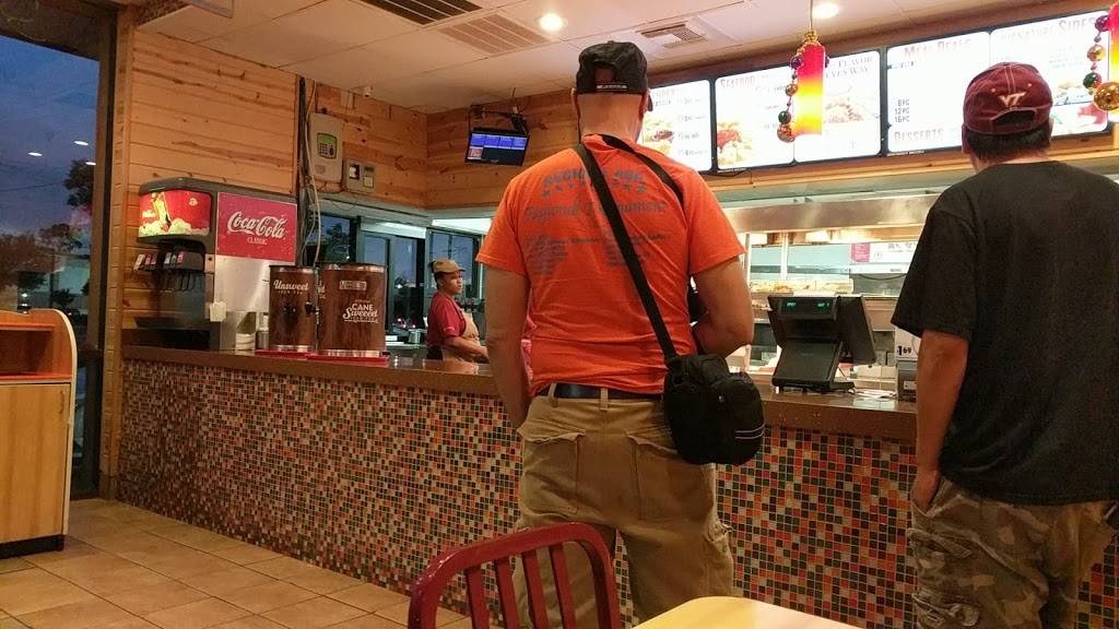 Popeyes Louisiana Kitchen | restaurant | 1101 N Shepherd Dr, Houston, TX 77008, USA | 7138697501 OR +1 713-869-7501