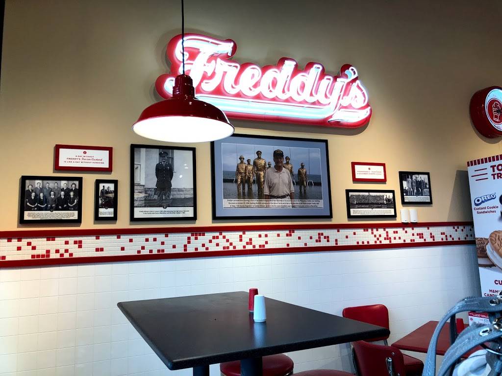 Freddys Frozen Custard & Steakburgers | restaurant | 10457 Olive Blvd, Creve Coeur, MO 63141, USA | 3148017628 OR +1 314-801-7628