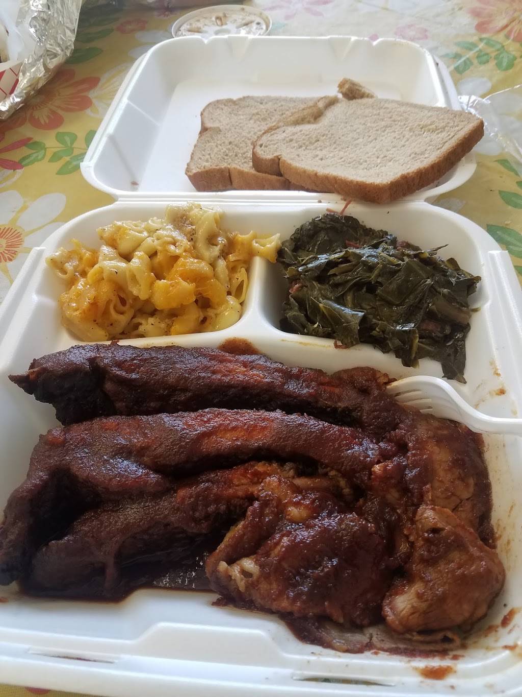 Randolphs Smoke House BBQ | restaurant | 8472 S Central Ave, Los Angeles, CA 90001, USA | 3235879698 OR +1 323-587-9698